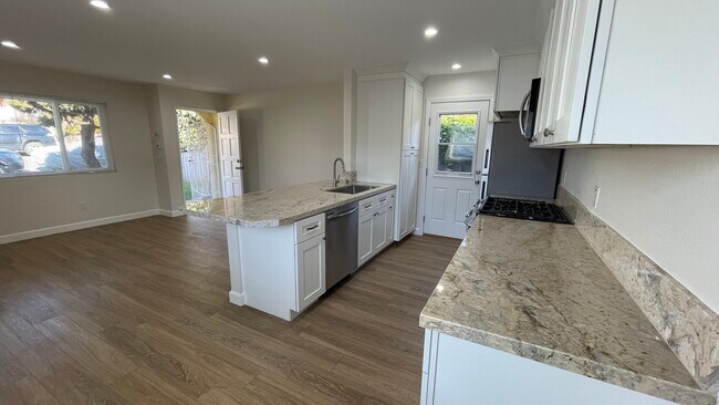Foto del edificio - 5110 Savannah St