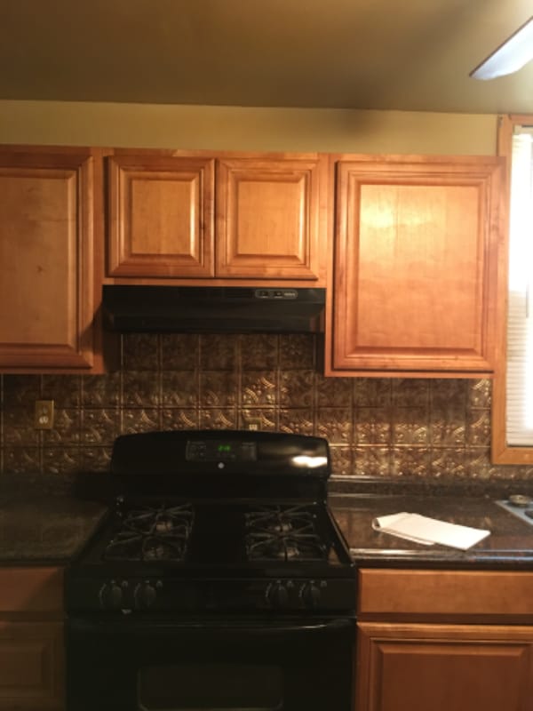 Building Photo - 615 Court St