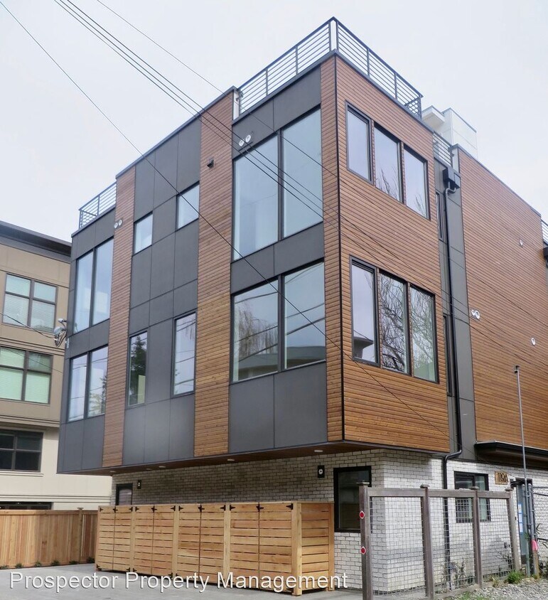 Primary Photo - 119 18th Ave E
