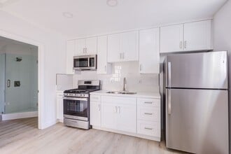 Building Photo - Berendo Street Apartments