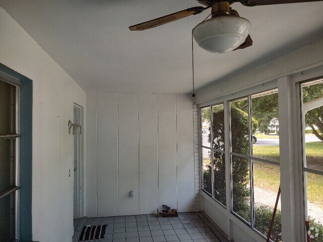 Building Photo - 489 Jewel Ct