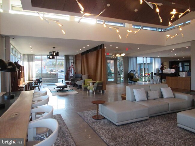 Building Photo - 145 Riverhaven Dr