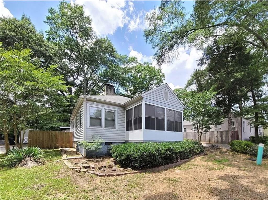 Primary Photo - 252 Fairground St SE