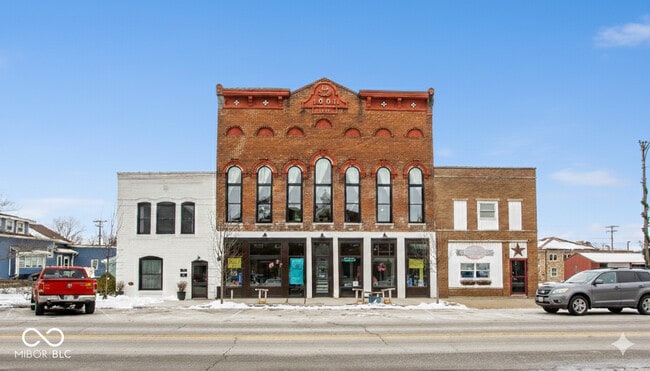 Building Photo - 104 W Main St