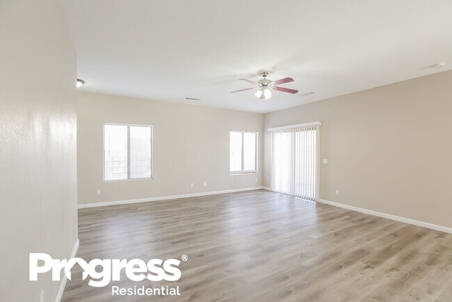 Foto del edificio - 514 W Mountain View Dr