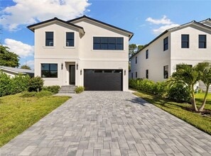 Building Photo - 2721 Van Buren Ave