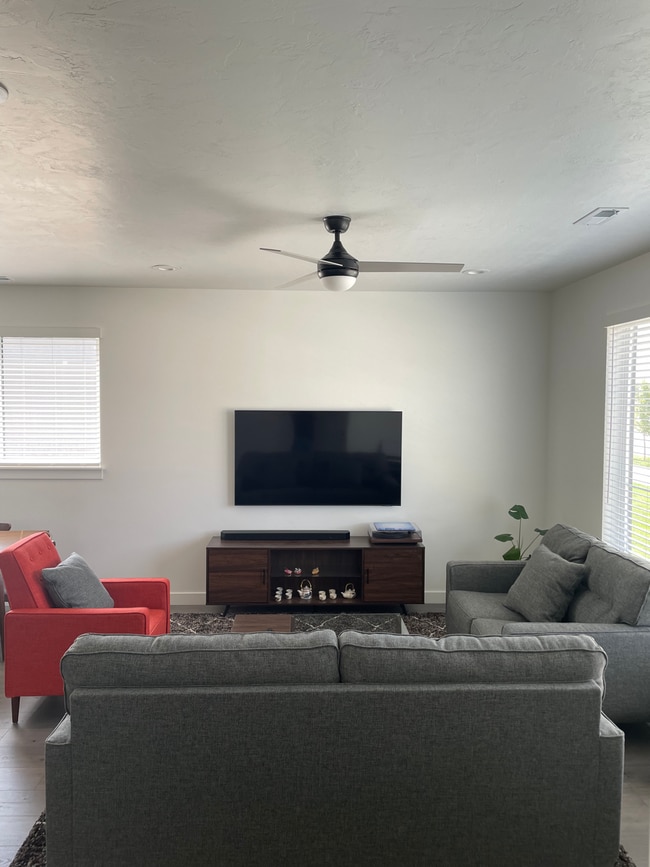 Building Photo - 948 S 850 W