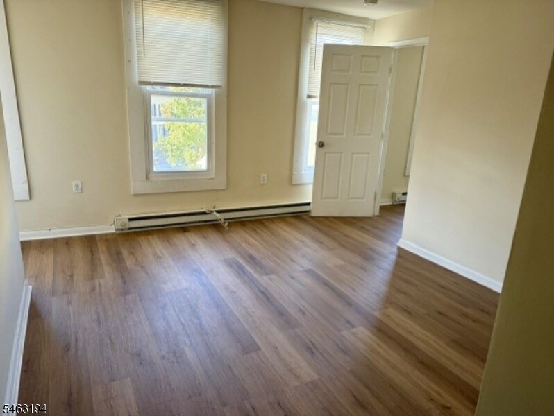 Foto del edificio - 319 Mill St