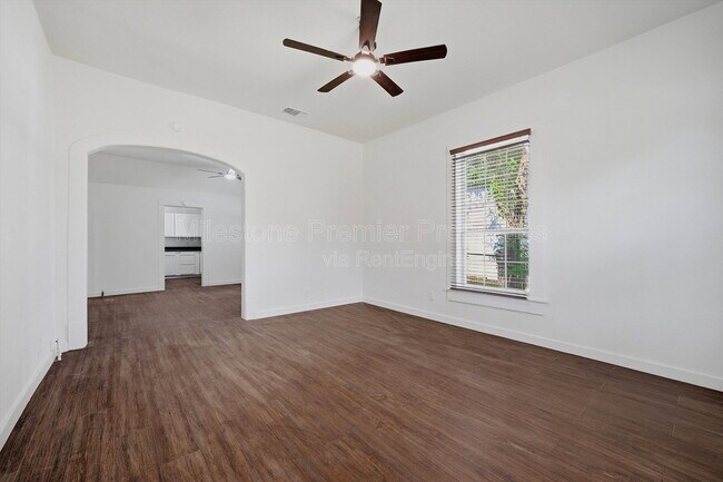Foto del edificio - 1008 W Morgan St