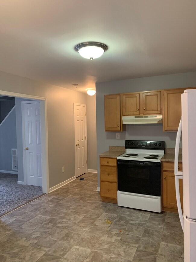 Cocina - 627 Della St