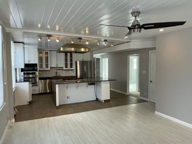 Building Photo - Small pets are welcome with an additional ...