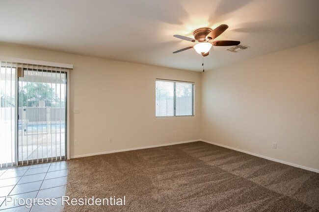 Foto del edificio - 22834 N 24th St
