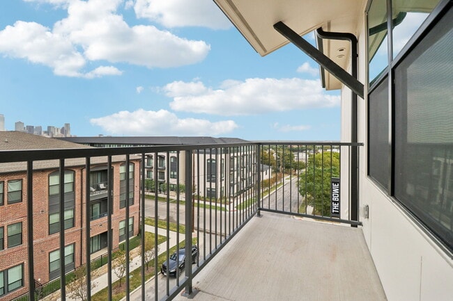 Building Photo - The Bowie at Bishop Ridge