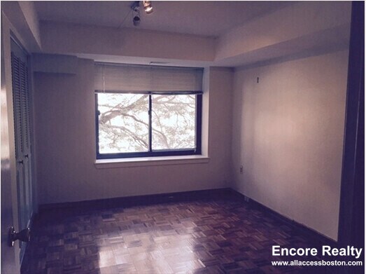 Primary Photo - 1243 Beacon St