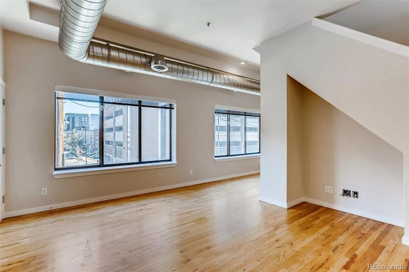 Foto principal - 70 W 6th Ave