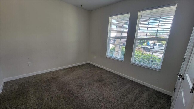 Building Photo - 2945 Nottel Dr