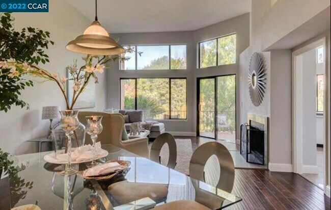 Foto del edificio - 4081 W Lakeshore Dr