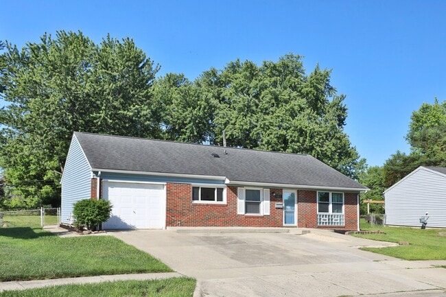 Building Photo - 601 Daventry Ln