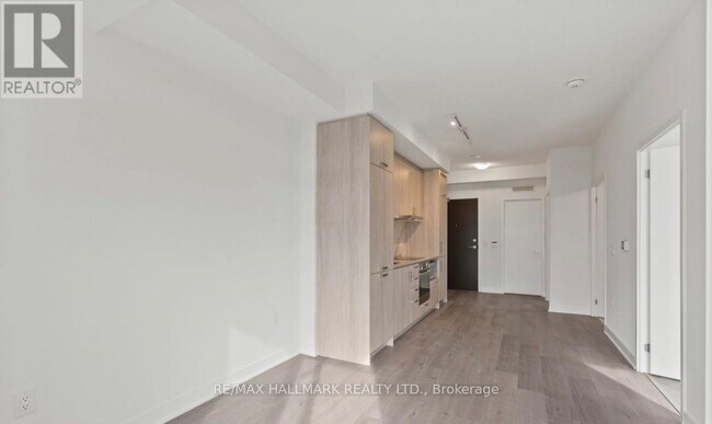 Photo du bâtiment - 60 Honeycrisp Cres