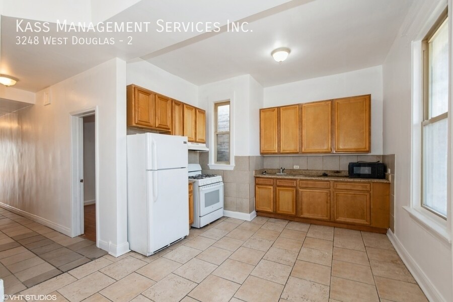 Primary Photo - 3248 West Douglas-2