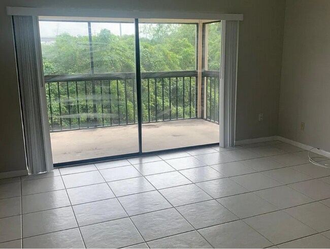 Foto del edificio - 770 NW Fork Rd