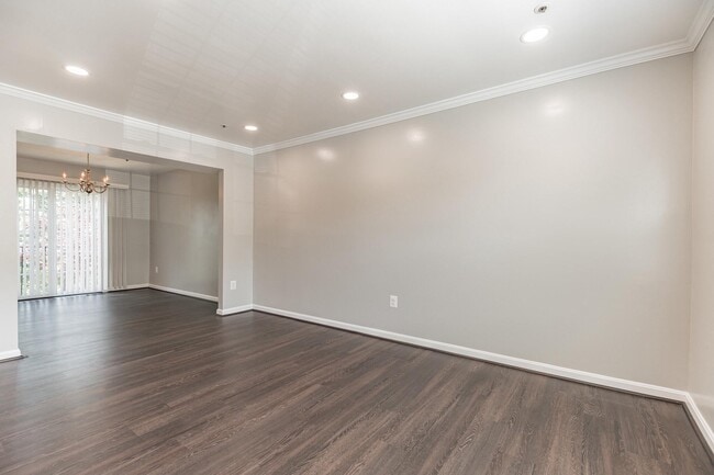 Foto del edificio - 1652 Willowwood Ct