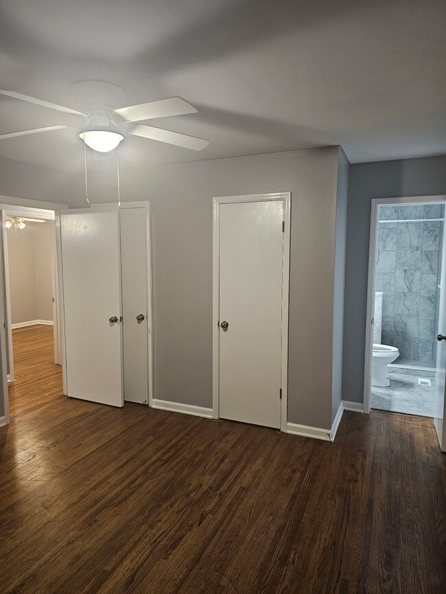 Foto del edificio - 608 Old Pine Rd