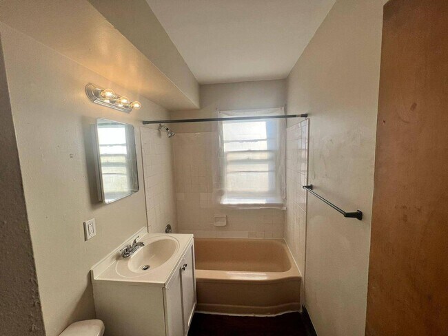 Foto del edificio - 7306 W Burleigh St