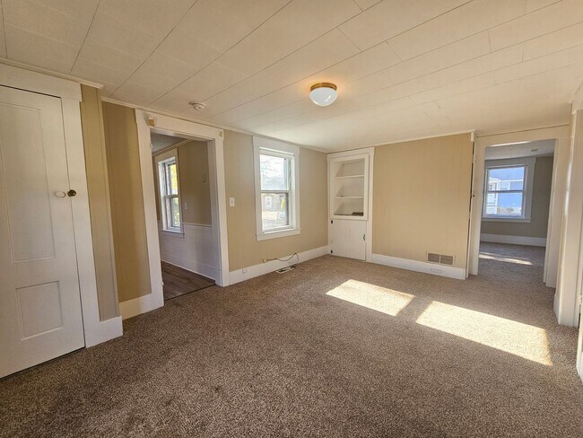 Foto del edificio - 7 Monson Pl