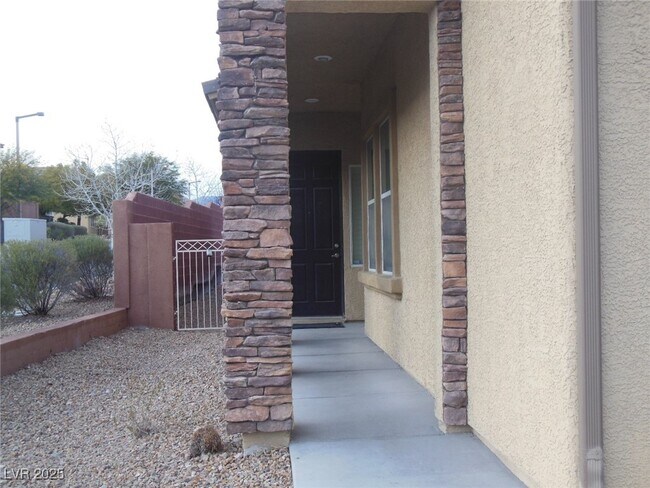 Foto del edificio - 10390 Blue Ginger Dr