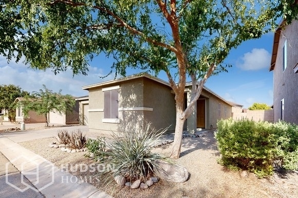 Building Photo - NOW AVAILABLE! - 40562 N High Meadows Dr, ...