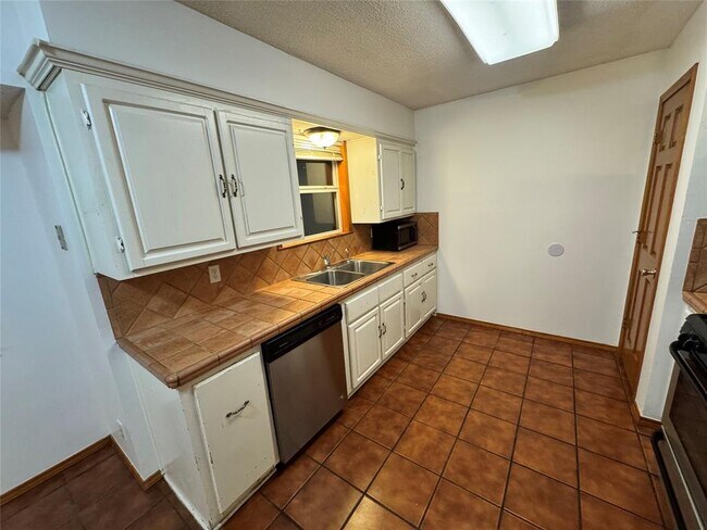 Foto del edificio - 5914 Wagon Bend