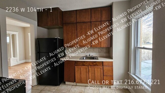 Foto del edificio - 2236 W 104th St
