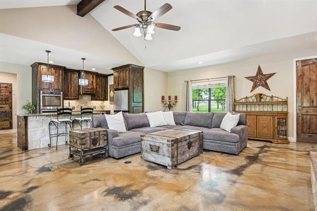 Foto del edificio - 1389 Co Rd 3591