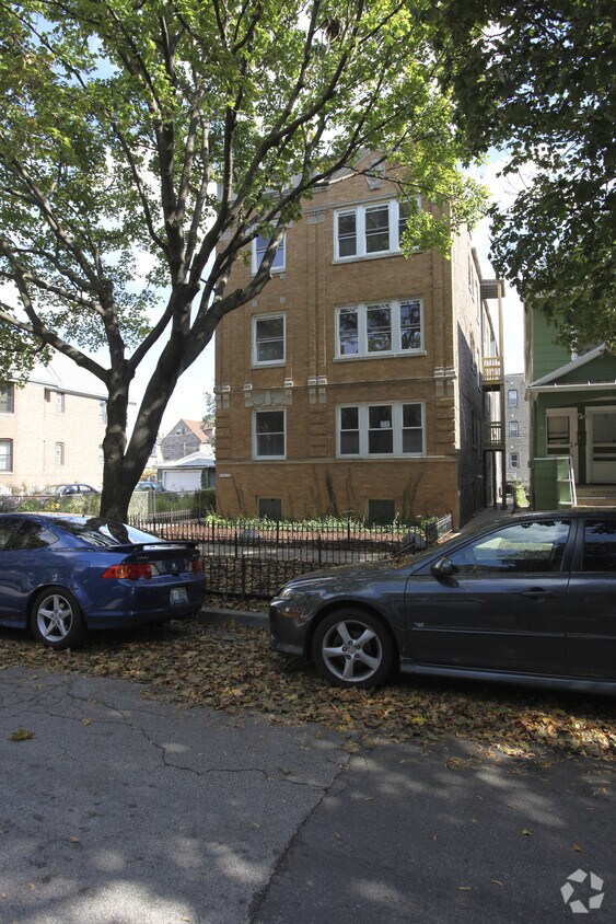 Building Photo - 4027 N Monticello Ave