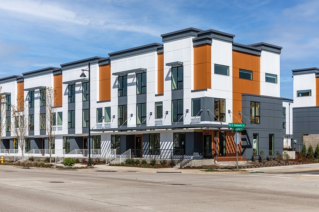 Savanna at Reed's Crossing Apartments in Hillsboro, OR