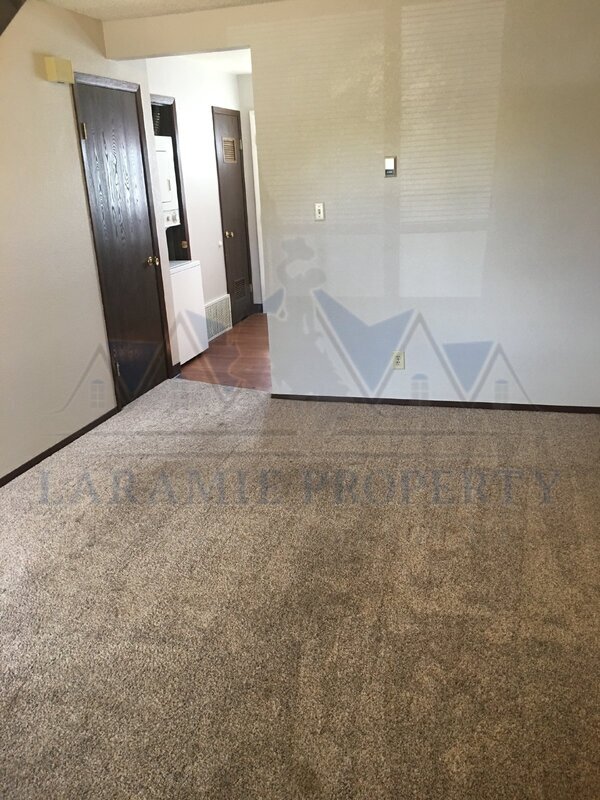 Building Photo - 802 E Canby St