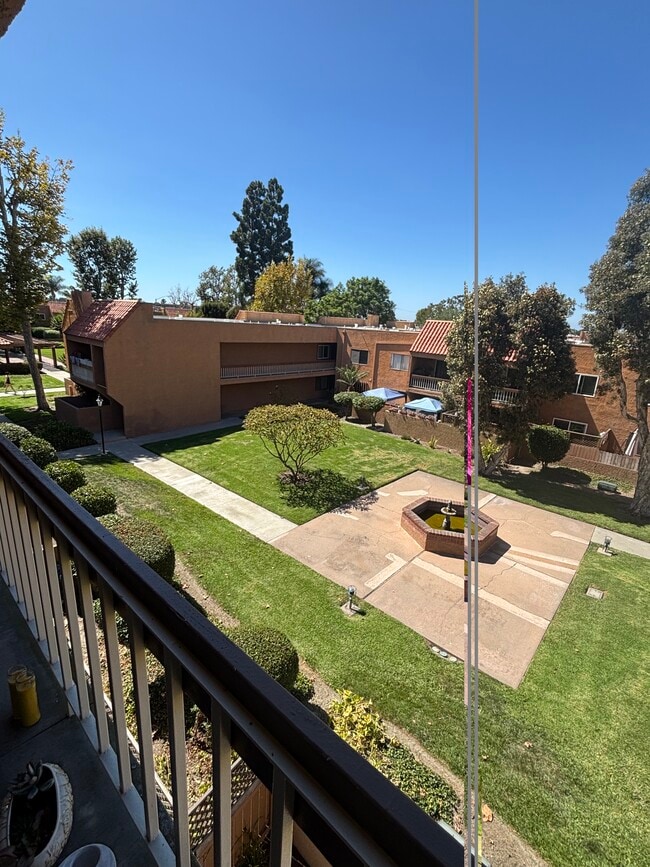 Building Photo - 6600 Warner Ave