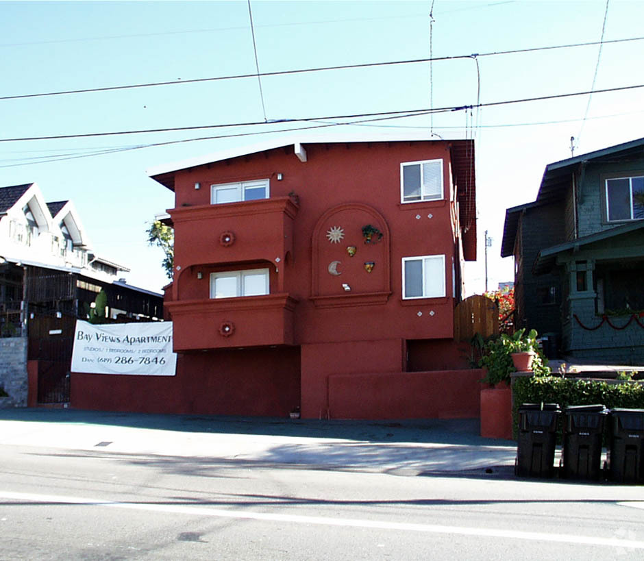 Building Photo - Bay View Apartments