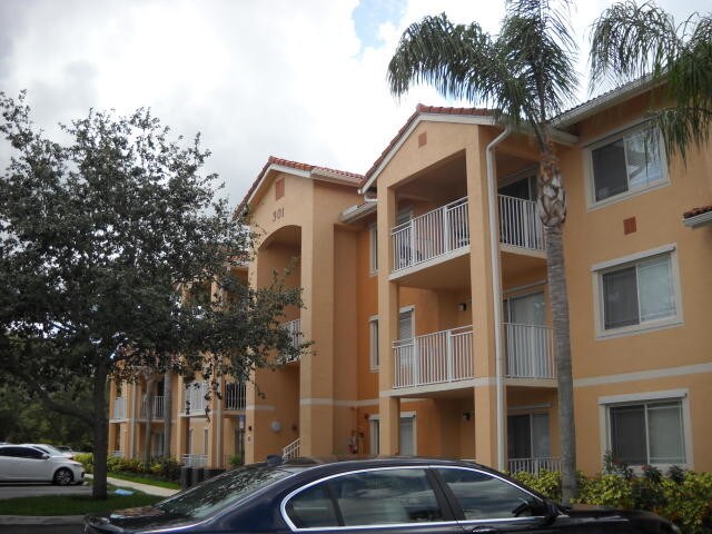 301 Sw Palm Dr Port Saint Lucie Fl 34986 Apartment For Rent In