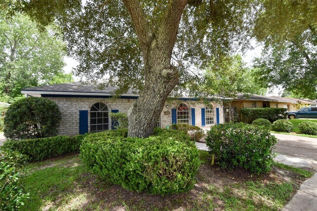 Building Photo - 11719 Murr Way