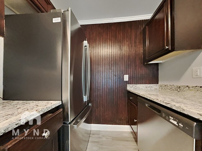 Foto del edificio - 2421 2nd St NW