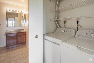 2 BR, 2 BA - With Balcony - 1,000 SF - Laundry - Merion