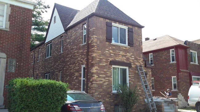 Building Photo - 9122 Lanco St