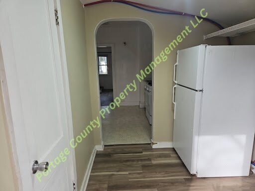 Building Photo - 209 W Pine St