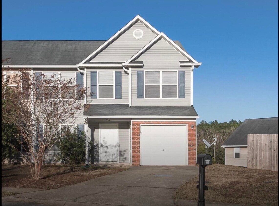 339 Dahlquist Dr, Crestview, FL 32539 Townhome Rentals in Crestview