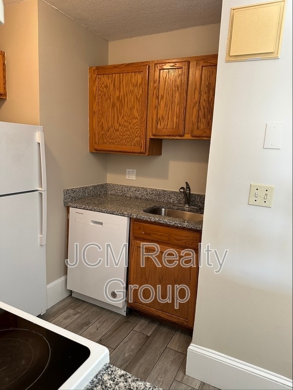 Photo - 80 Sagamore St Apartment