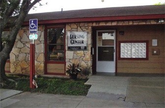 Building Photo - 3100 Ave Q