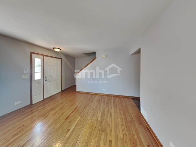 Building Photo - 7 Annandale Court