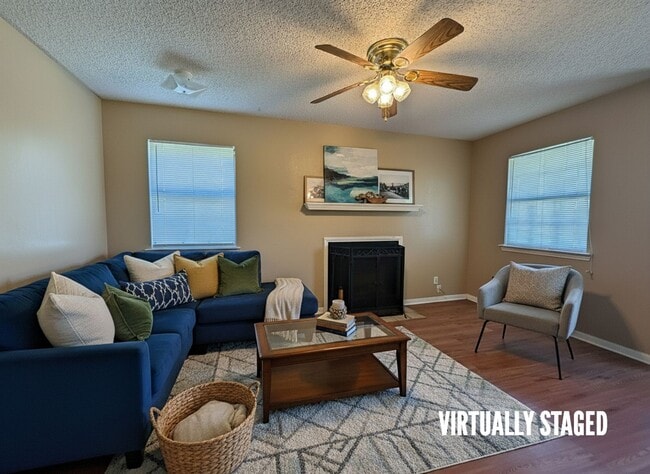 Building Photo - 4808 Rainbow Cir
